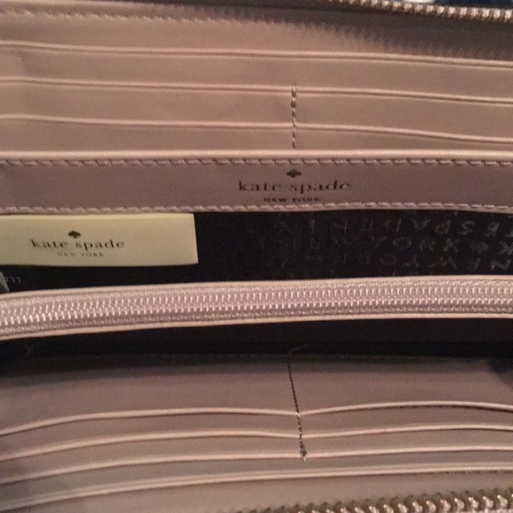 Kate Spade Wallet - Picture 2 of 3